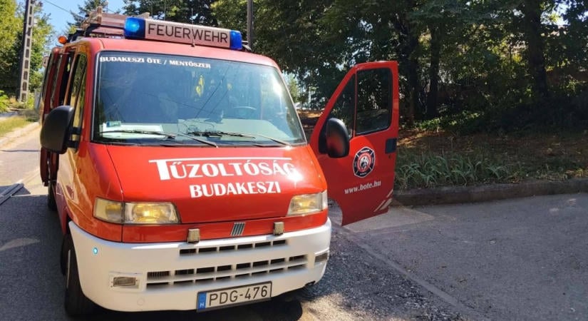 700 ezer forint értékű felszerelést loptak el egy tűzoltóautóból Budakeszin