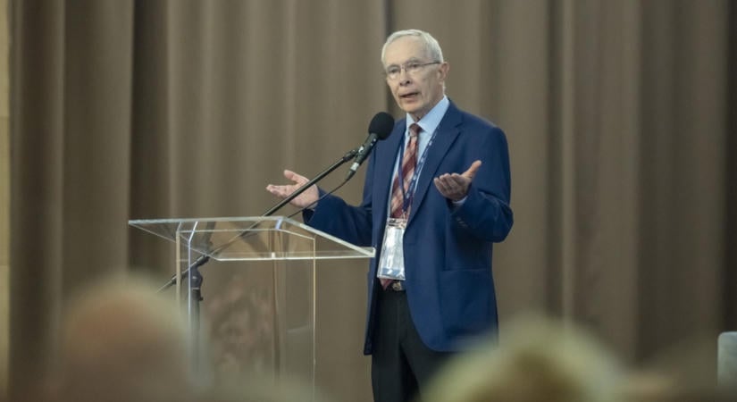Bod Péter Ákos szerint nem elég, ha véget vetnek a lopásnak, a gazdaságot is fel kell szabadítani