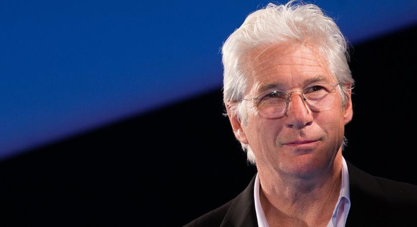 Vibrál a levegő köztük, ugyanis Richard Gere egy 28 éves színésznővel forgat. Máris gyanakszanak a rajongók, hogy...