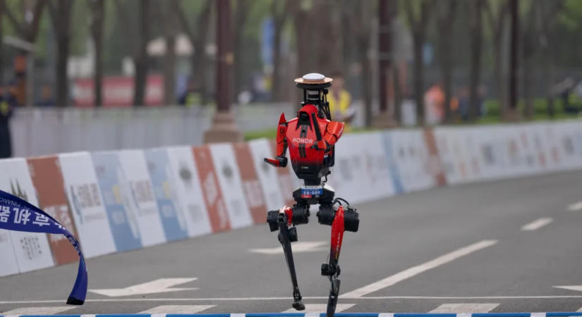 Megdöntötte egy robot Usain Bolt világrekordját 100 méteren