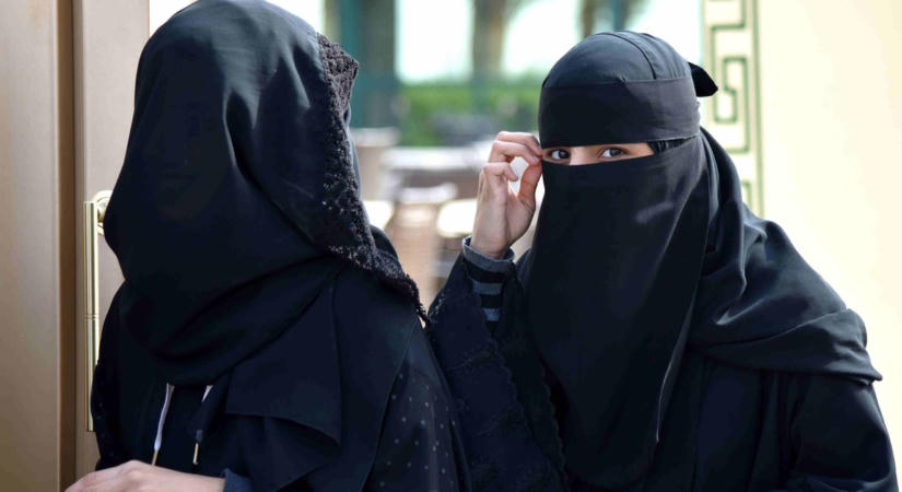 Pokoli élet vár az "engedetlen" nőkre szaúdi otthonokban - hogy mit jelent az engedetlenség, azt jobb nem elképzelni - vallomások