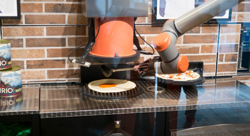 Miért buknak el sorra a pizzakészítő robotok? Meglepő a magyarázat