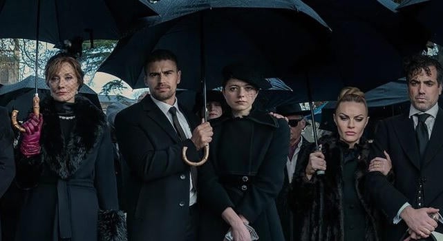 ÚRIEMBEREK– A Netflix szórakoztatóan zavarba ejtő sorozata