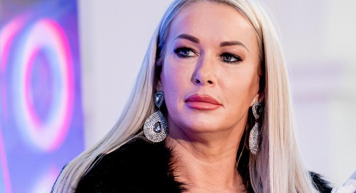 Munkája miatt támadták Molnár Anikót, a neki jósolt két évre is reagált