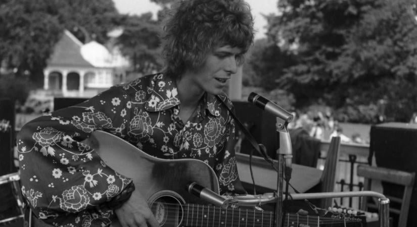 David Bowie-t még Davie Jonesnak hívták, mikor ezeket a zenéket felvették