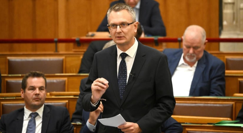 Rétvári Bence: Bokros Lajos terve valósul meg a 40 év feletti édesanyák szja-mentességének eltörlésével