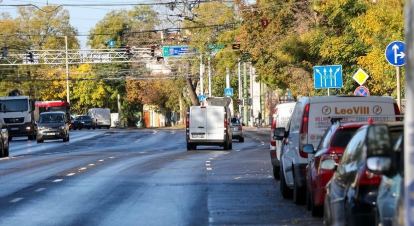 1,3 milliárdból újul meg a szegedi Brüsszeli körút, kerékpársávok és zöld szigetek is készülnek