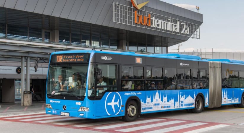 Hurrá, megérkezett Magyarország a „jövőbe”: már bankkártyával is lehet jegyet venni a reptéri buszon