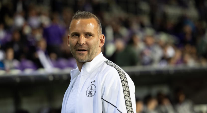 Berágtak az újpestiek, kemény üzenetet küldtek Szélesi Zoltánnak: Megbuktál!