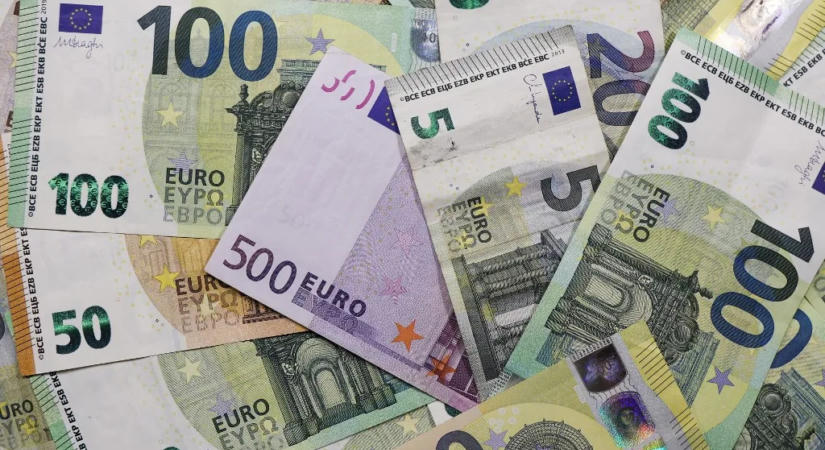 665 000 euró készpénz sodródott partra Olaszországban  VIDEÓ