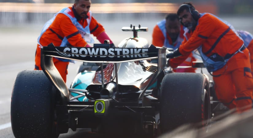 Kínjában röhögne a dobogóról a végén kieső F1-pilóta