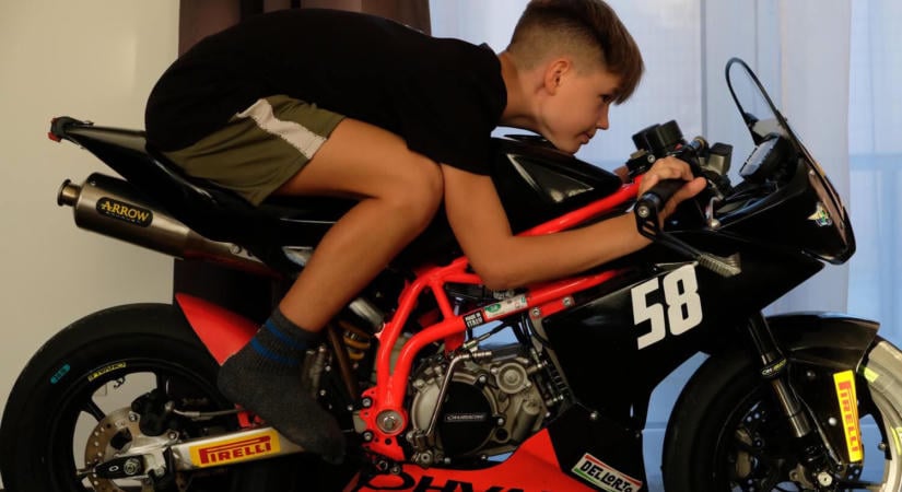 Kínában is bizonyított, a MotoGP-ről álmodik a dorogi Péceli Dávid