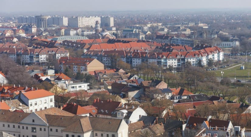 Mi ez a büdös Debrecenben? Itt a polgármester válasza