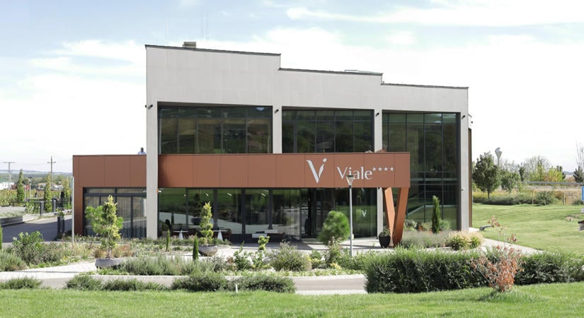 Villány új arca, a Michelin ajánlott Viale Boutique Hotel tovább bővül