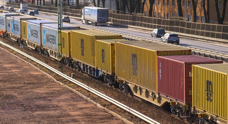 50 ezer kamionnyi áru került vasútról közútra