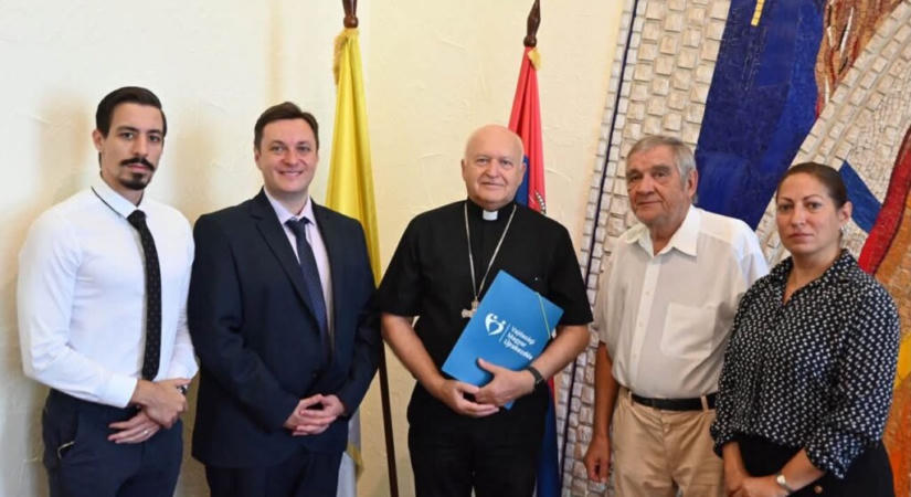 A belgrádi érseknél járt a Vajdasági Magyar Újrakezdés küldöttsége