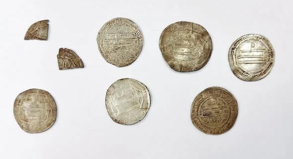 Arab-viking kereskedelemről árulkodnak a most talált ezüstdirhemek