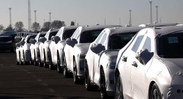 Behúznák a féket a kínai hibrideknél: mit jelenthet ez a magyar autóvásárlóknak?
