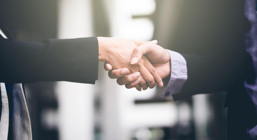 Lehullhat a „kiemelt” címke több beruházásról is