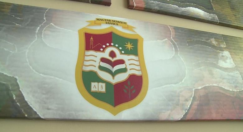 Fremond: Bízunk benne, hogy a törvényes határidőn belül kiírják a nemzeti tanácsi választásokat
