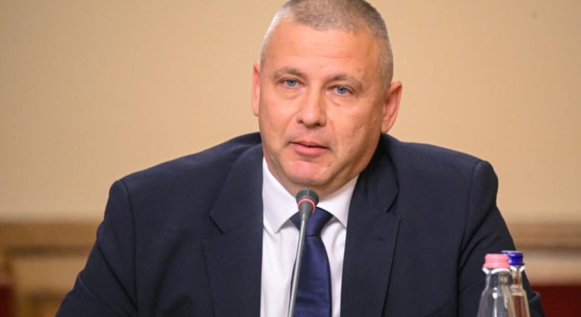 10 millió forint értékű koronázási hintót találtak Ruszin-Szendi Romuluszék a honvédségnél