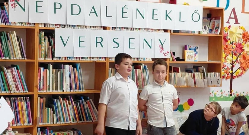Énekszó, citerazene és kalácsillat – így telt a Jászdózsai Népdaléneklő Verseny