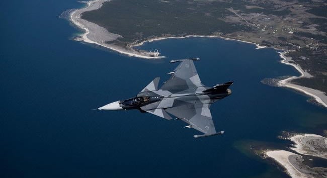 Zelenszkij: Ukrajna hamarosan svéd Gripen vadászgépeket kap