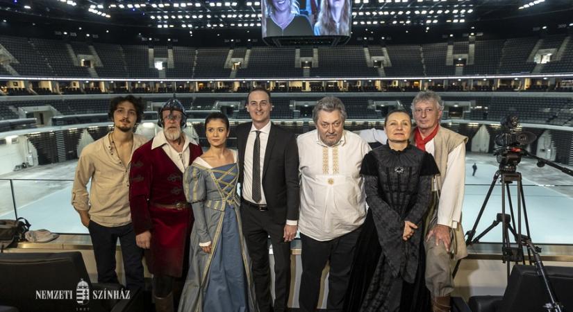 Egri csillagok – Stadionban rendez előadást Vidnyánszky Attila és Zsuráfszky Zoltán