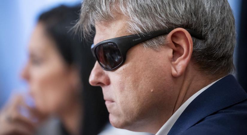 Komoly béremelés jöhet a szociális szférában - de van egy nagy ha a tervek mögött