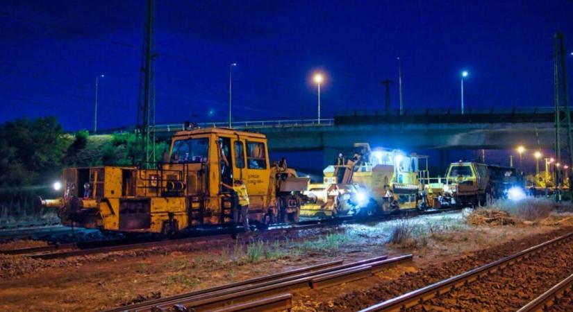 A fővárosi szakaszon folytatódik a Budapest-Záhony vasútvonal nyári karbantartása
