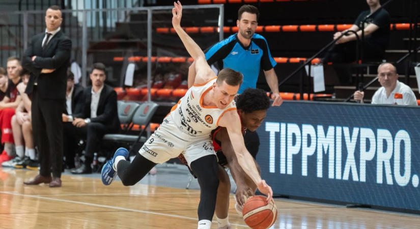 Montenegróban folytatja pályafutását Ongjen Csarapics