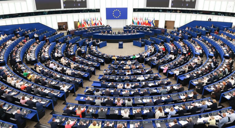 A Tisza szerint Oroszország fenyegeti az európai demokráciát, a Fidesz szerint nem