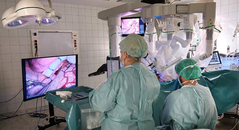 Debreceni Robotsebészeti Központ: több mint 1200 sikeres műtét