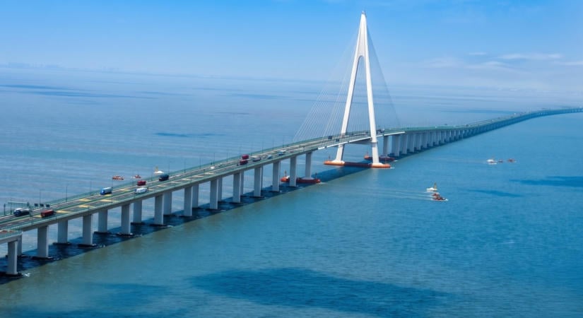 Ez a világ leghosszabb hídja: Budapesttől Szegedig érne a csaknem 165 kilométeren át ívelő óriás