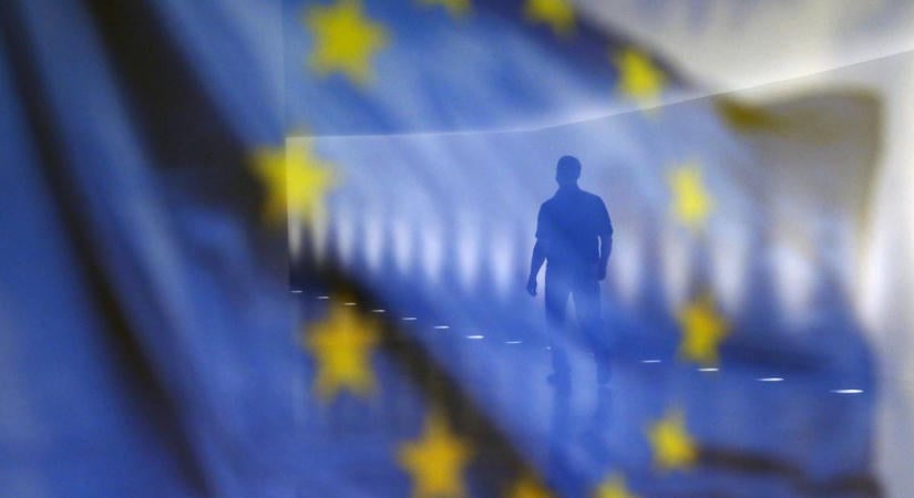 Nagy bajban van az EU: nemcsak a boltokban fájdalmas a drágulás