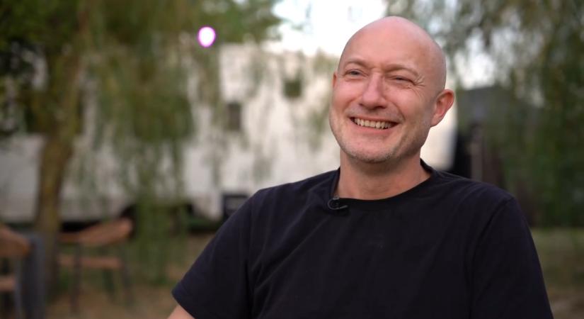 Paul Kalkbrenner a lányával érkezett a Velencei-tóhoz: ilyen volt a B my Lake nyitónapja