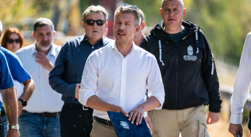 Magyar Péter száz napja a vezérközpontú hatalom kiépítéséről szólt
