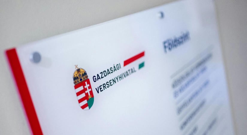 Szijjártó portréja ott lógott a GVH-ban, miközben a NER játékszerévé vált a hivatal