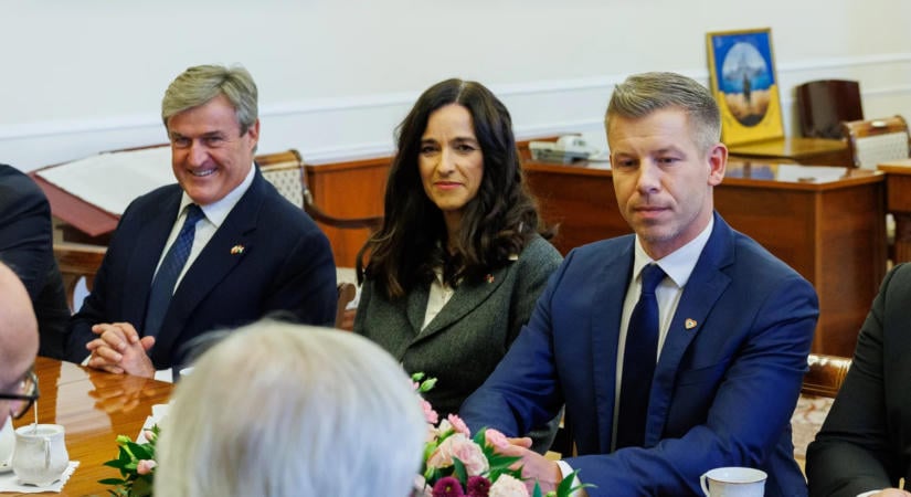 Kapitány feljelentést tett a 475 milliárdos program miatt – Mészárosék támogatásait is vizsgálták