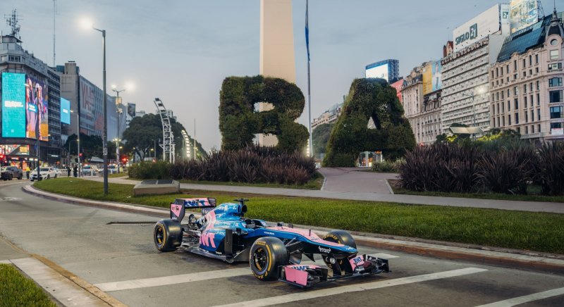 Az argentin elnök személyesen küzd a Formula–1 visszatéréséért