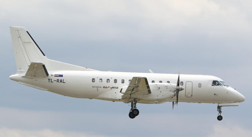 Két Saab 340-es érkezett Pécsre – különleges vendégeket fogadott a repülőtér