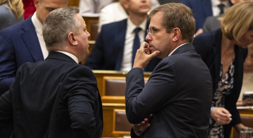 Ruff Bálinthoz került a polgári nemzetbiztonsági szolgálatok egy része