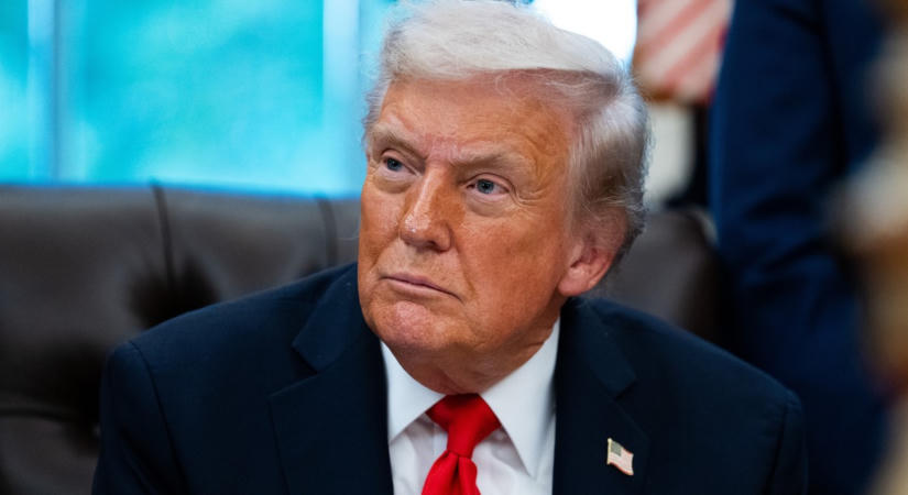 Trump felfüggesztette a kemény Oroszország-ellenes szankciókat – a nemzeti érdekekre hivatkozik a Fehér Ház