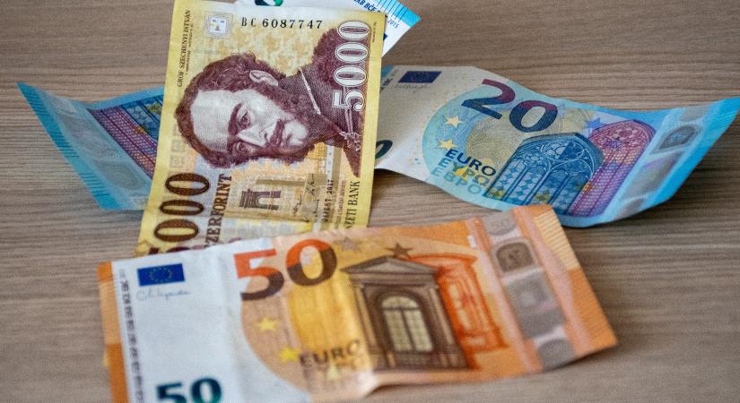 Összekapta magát a forint - ennyit ér most a pénzünk