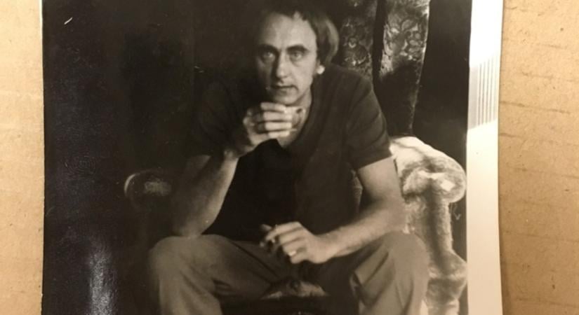 A Kádár-kor legendás alkoholista írója, Hajnóczy Péter teljes hagyatéka 81-es halála óta először nyilvános