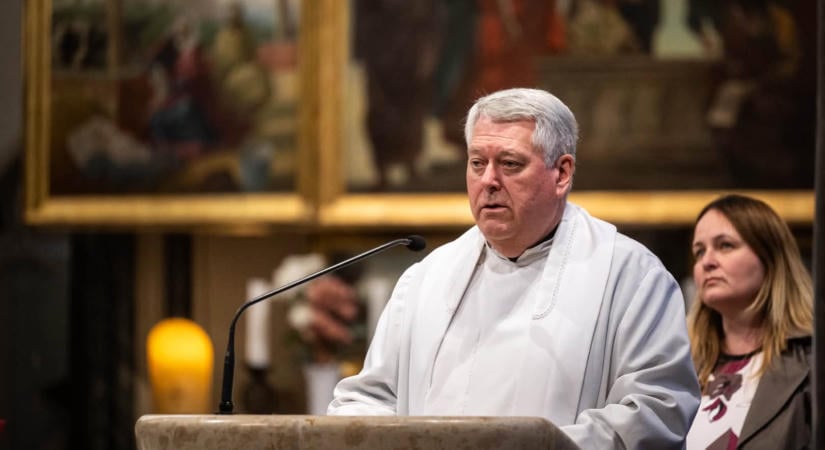 Hankó Balázs felesége és Orbán Viktor édesanyja is elment a “politikai foglyokért” tartott közös imára a Belvárosi Nagyboldogasszony Templomba