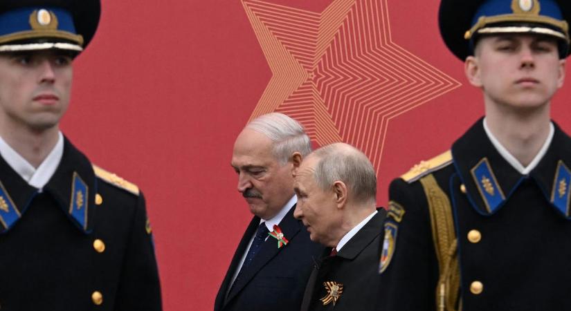 Belarusz szabadulna az orosz medve öleléséből, de nem tud