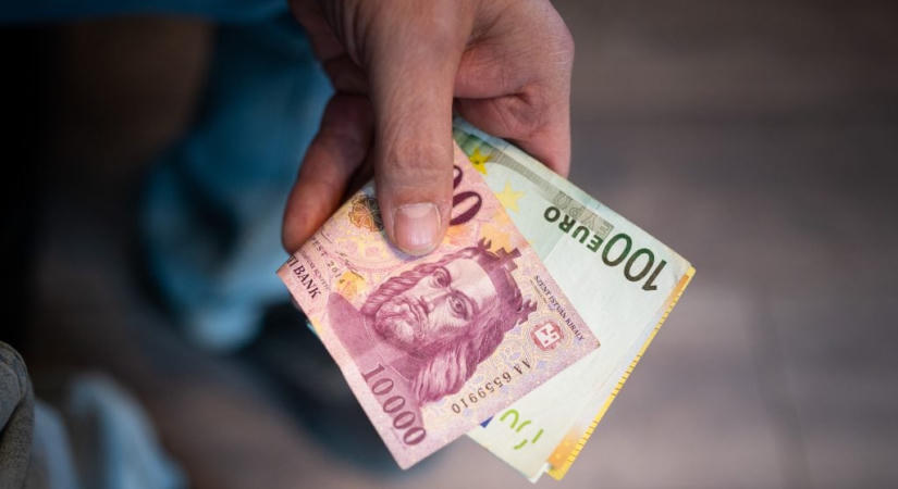 Szépen erősödött a forint, így zárta a hetet a pénzünk
