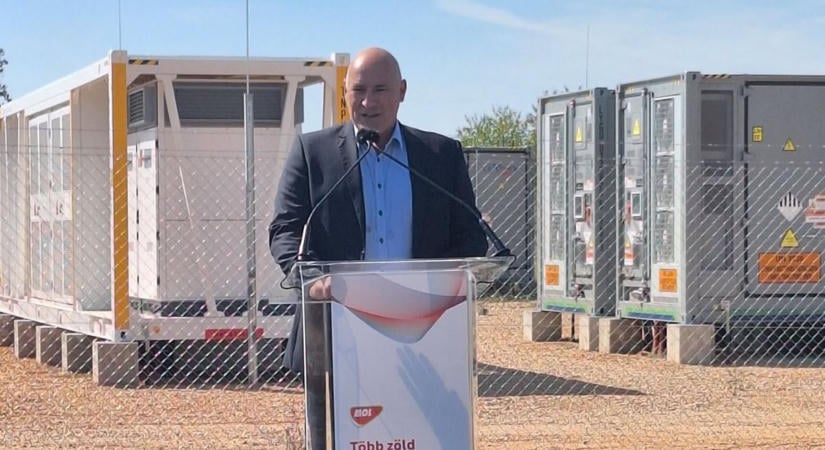 Napelemmel képes fedezni teljes energiaigényét az algyői MOL telep