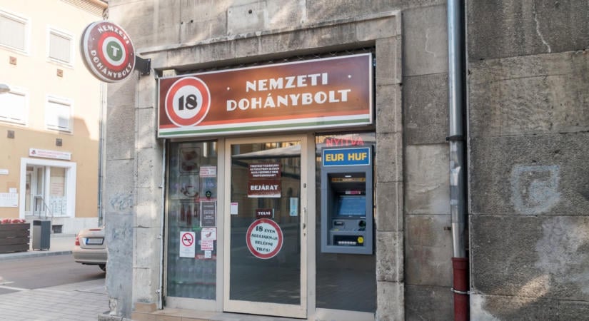 Óriási drágulás jön a dohányboltokban - ezek a legális alternatívák, de a titkos rendelések, illegális e-cigik hatalmas kockázatot jelentenek